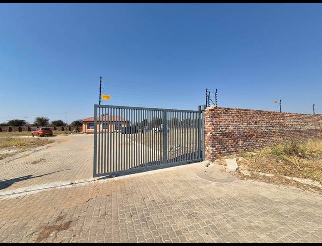 3 BEDROOM HOUSE FOR SALE IN SOUTHERN GATEWAY